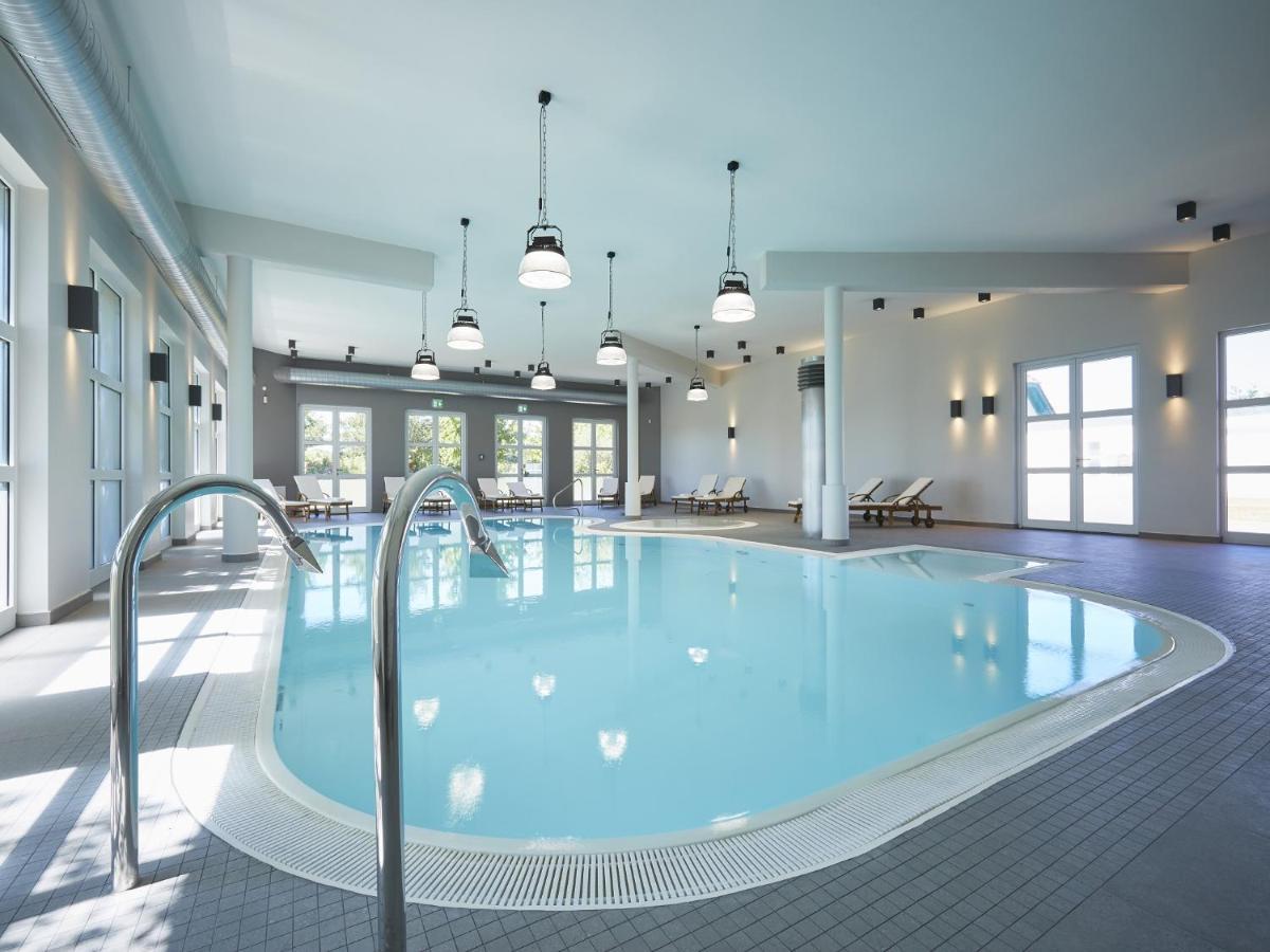 Reetland Am Meer - Luxus Reetdachvilla Mit 3 Schlafzimmern, Sauna Und Kamin F18 Dranske Zewnętrze zdjęcie